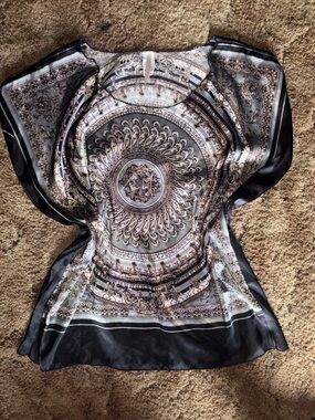 Vintage Silky Medallion-Print Blouse - Black & Cream